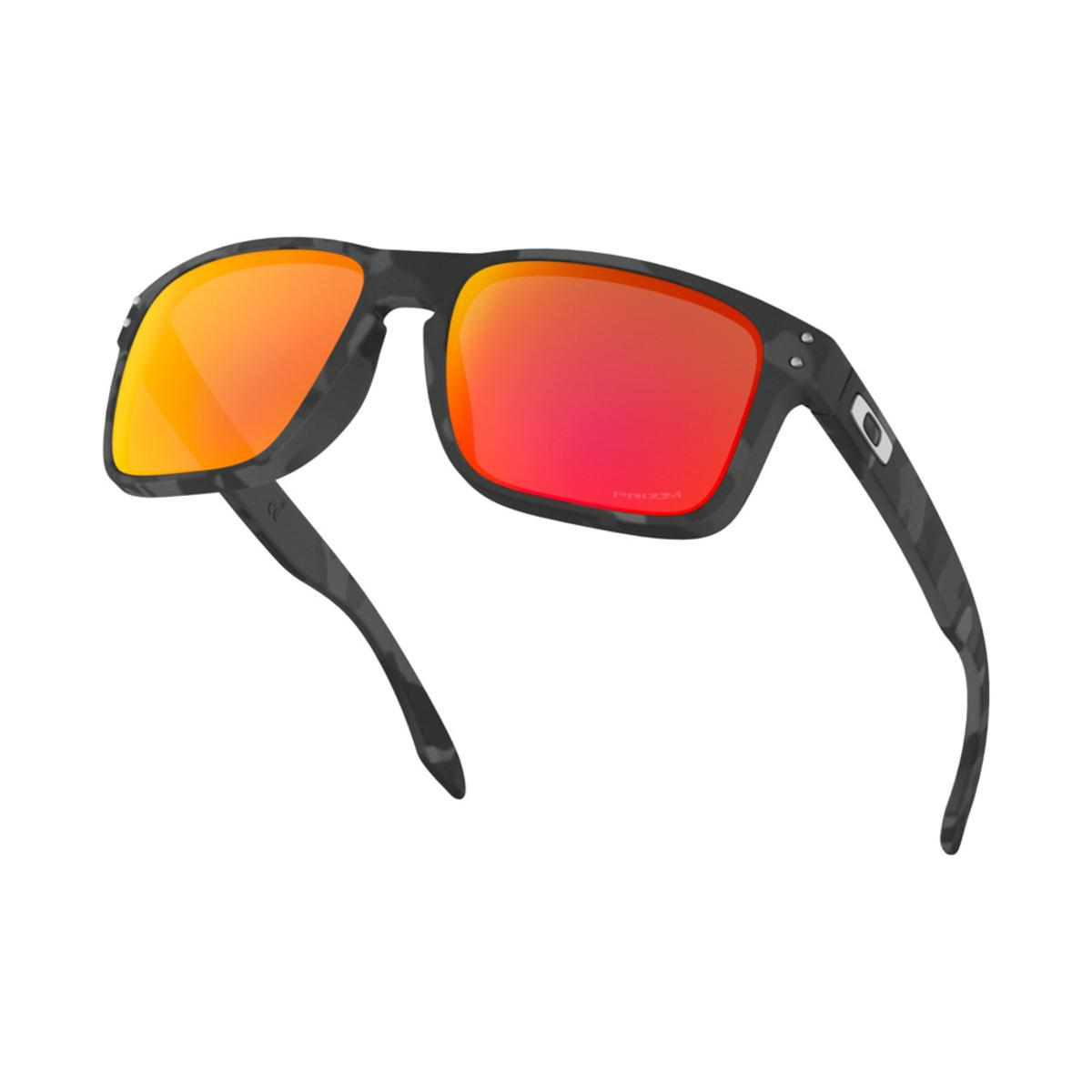 Oakley black 2024 camo sunglasses